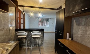 SE VENDE CASA EN EL PALOMAR