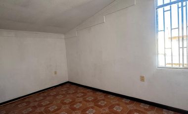 SE VENDE CASA EN EL PALOMAR