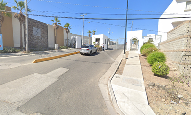 CASA EN REMATE, EN AV SAN ANTONIO RESIDENCIAL VALLE DEL SUR