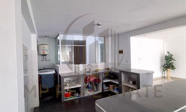 DEPARTAMENTO 131 METROS EN LOS CEDROS DE VILLA SEGUNDO PISO