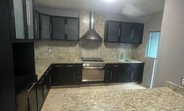 Casa en Venta; Fracc. Revolución en Tlaquepaque, Jalisco.