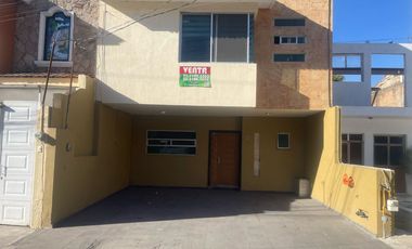 Casa en Venta; Fracc. Revolución en Tlaquepaque, Jalisco.
