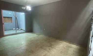 Casa en Venta; Fracc. Revolución en Tlaquepaque, Jalisco.