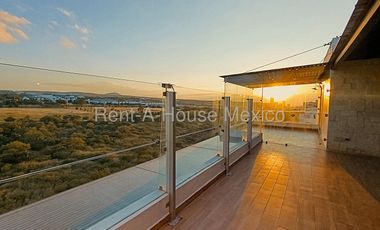 El Mirador,  Penthouse de Lujo con Vistas Panorámicas y Terrazas Privadas. FVR