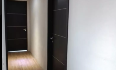 ¡Casa Remodelada de 4 Niveles con Estilo Minimalista y Gran Potencial de Renta!