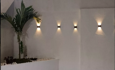 ¡Casa Remodelada de 4 Niveles con Estilo Minimalista y Gran Potencial de Renta!