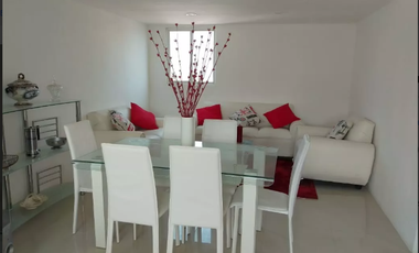 ¡Casa Remodelada de 4 Niveles con Estilo Minimalista y Gran Potencial de Renta!