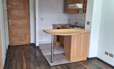 En Venta Departamento 2300 UF, Cercano A Metro Santa Isabel