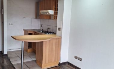 En Venta Departamento 2300 UF, Cercano A Metro Santa Isabel