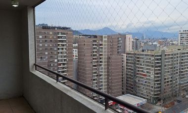 En Venta Departamento 2300 UF, Cercano A Metro Santa Isabel