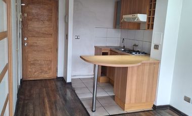 En Venta Departamento 2300 UF, Cercano A Metro Santa Isabel