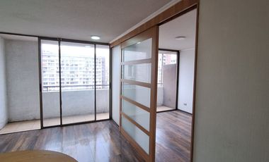 En Venta Departamento 2300 UF, Cercano A Metro Santa Isabel