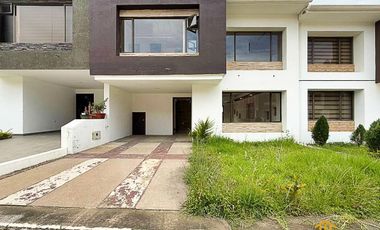 Hermosa Casa de 4 habitaciones sector Molinopamba