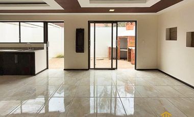 Hermosa Casa de 4 habitaciones sector Molinopamba