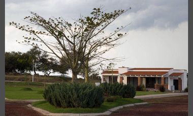 Se vende terreno en Acatlán de Juárez con vista al lago de Acatlán
