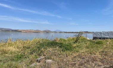 Se vende terreno en Acatlán de Juárez con vista al lago de Acatlán