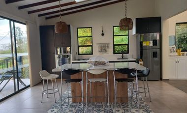 SE VENDE CASA EN CONJUNTO CERRADO EN MONIQUIRA
