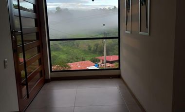 SE VENDE CASA EN CONJUNTO CERRADO EN MONIQUIRA