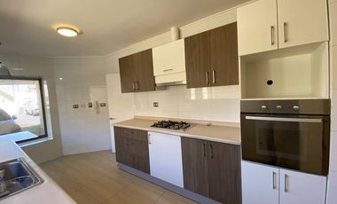 Se Vende casa en Condominio del Real II, Sector Residencial Jardin del Este, a pasos de camino a Coihueco y sector Quilamapu, comuna de Chillán