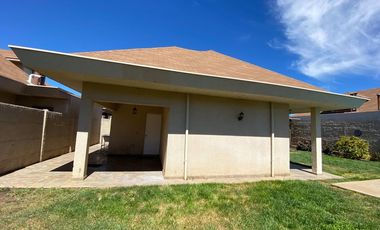 Se Vende casa en Condominio del Real II, Sector Residencial Jardin del Este, a pasos de camino a Coihueco y sector Quilamapu, comuna de Chillán