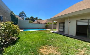 Se Vende casa en Condominio del Real II, Sector Residencial Jardin del Este, a pasos de camino a Coihueco y sector Quilamapu, comuna de Chillán