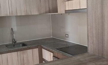 Venta de departamento cercano a estación de metro Plaza Chacabuco. Edificio Hipódromo Chile 1640 Piso 4  (2d 1b).