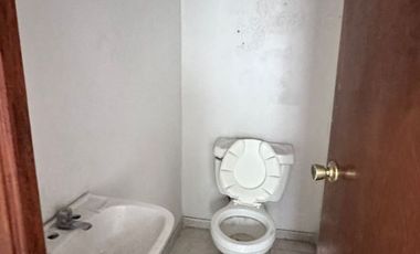 Local comercial / oficina o propiedad en Venta con uso comercial en Av. Industrias, Fracc. Valle Dorado.