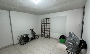 Local comercial / oficina o propiedad en Venta con uso comercial en Av. Industrias, Fracc. Valle Dorado.