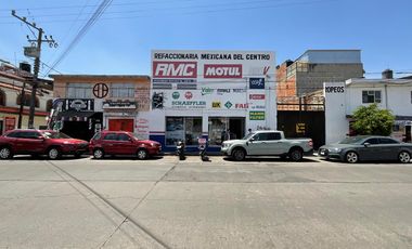 Renta bodega con punto de venta sobre av adolfo lópez mateos a unos pasos de av madero poniente