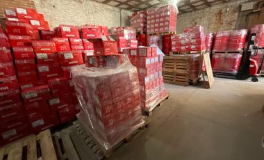 Renta bodega con punto de venta sobre av adolfo lópez mateos a unos pasos de av madero poniente