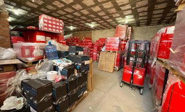 Renta bodega con punto de venta sobre av adolfo lópez mateos a unos pasos de av madero poniente