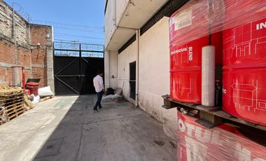 Renta bodega con punto de venta sobre av adolfo lópez mateos a unos pasos de av madero poniente