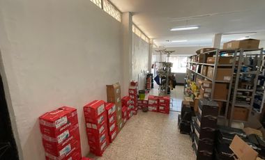 Renta bodega con punto de venta sobre av adolfo lópez mateos a unos pasos de av madero poniente