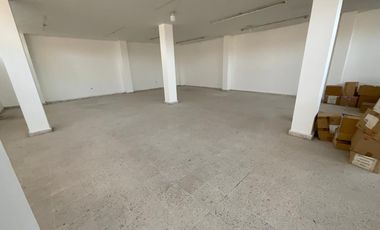 Renta bodega con punto de venta sobre av adolfo lópez mateos a unos pasos de av madero poniente