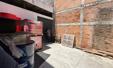 Renta bodega con punto de venta sobre av adolfo lópez mateos a unos pasos de av madero poniente