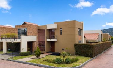 ARRIENDO CASA EN BADALONA, CAJICÁ – CUNDINAMARCA.