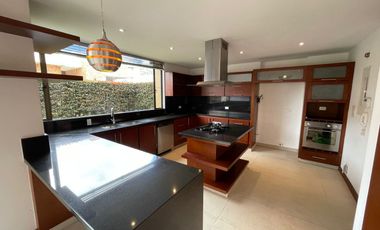 ARRIENDO CASA EN BADALONA, CAJICÁ – CUNDINAMARCA.