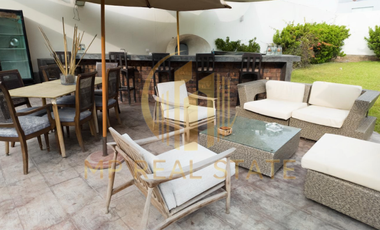 HERMOSA CASA AMOBLADA 1000M2 CON PISCINA EN LA ENCANTADA VILLA