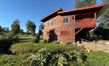Se Vende Hermosa Casa Rústica en Nontuelá –, Futrono, Región de Los Ríos.