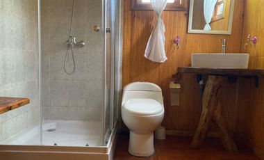 Se Vende Hermosa Casa Rústica en Nontuelá –, Futrono, Región de Los Ríos.