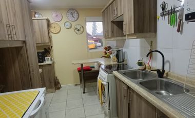 Impecable casa en condominio Los Robles