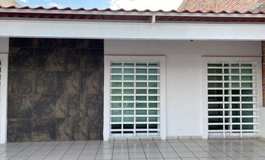 CASA EN VENTA EN LAGOS DE MORELOS, JAL