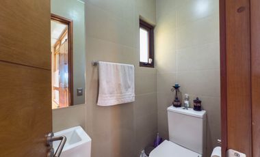 Casa en condominio, Andalué · Venta UF 24.500
