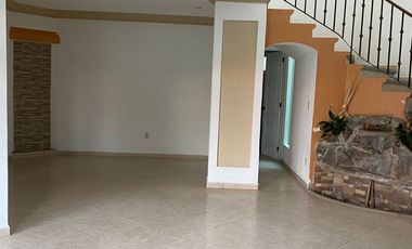 RENTO EN CUERNAVACA AMPLIA CASA, 4 RECÁMARAS. ZONA NORTE