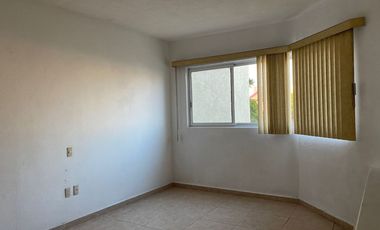 RENTO EN CUERNAVACA AMPLIA CASA, 4 RECÁMARAS. ZONA NORTE