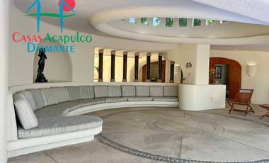 Villa de Lujo en renta vacacional, con Vista al Mar y Alberca Privada