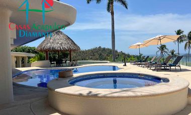 Villa de Lujo en renta vacacional, con Vista al Mar y Alberca Privada