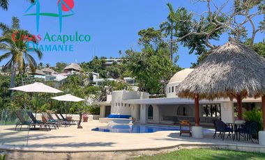 Villa de Lujo en renta vacacional, con Vista al Mar y Alberca Privada
