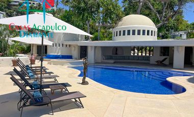 Villa de Lujo en renta vacacional, con Vista al Mar y Alberca Privada