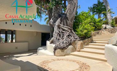 Villa de Lujo en renta vacacional, con Vista al Mar y Alberca Privada